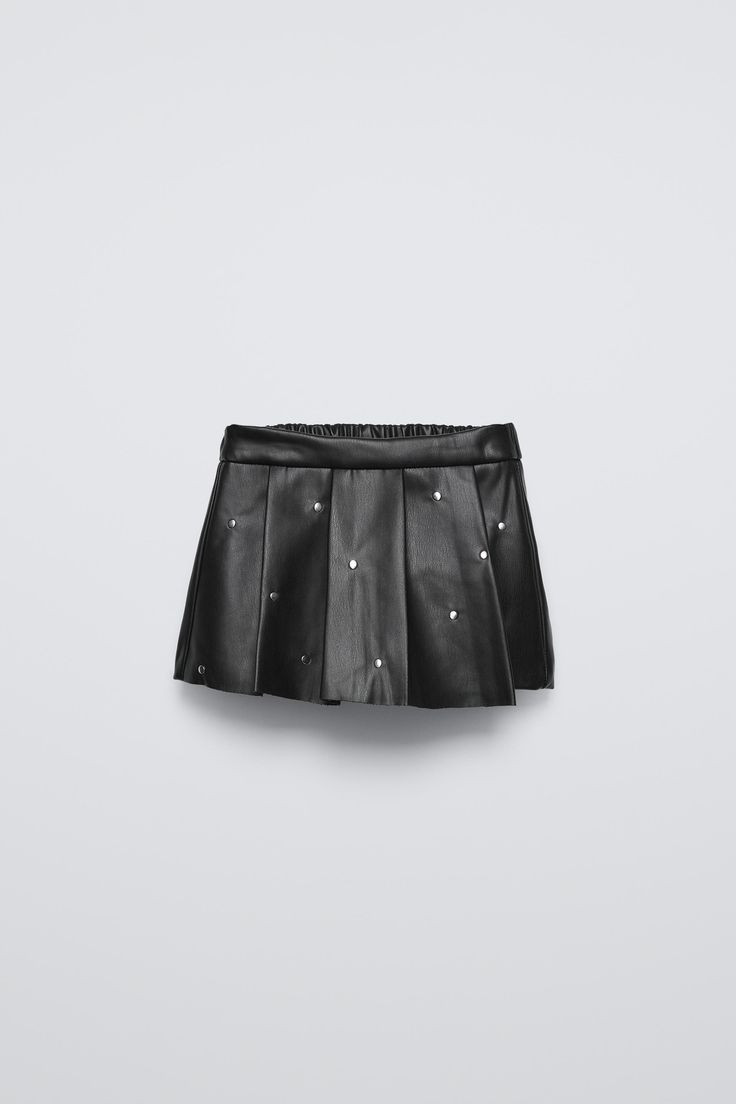 ZARA შორტი-ქვედაბოლო